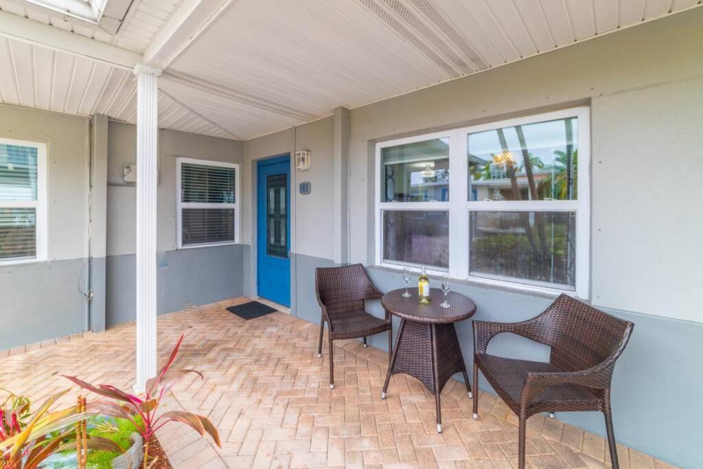 102-Tiny Treasure-Waterfront With Heated Pool Lejlighed St. Pete Beach Eksteriør billede