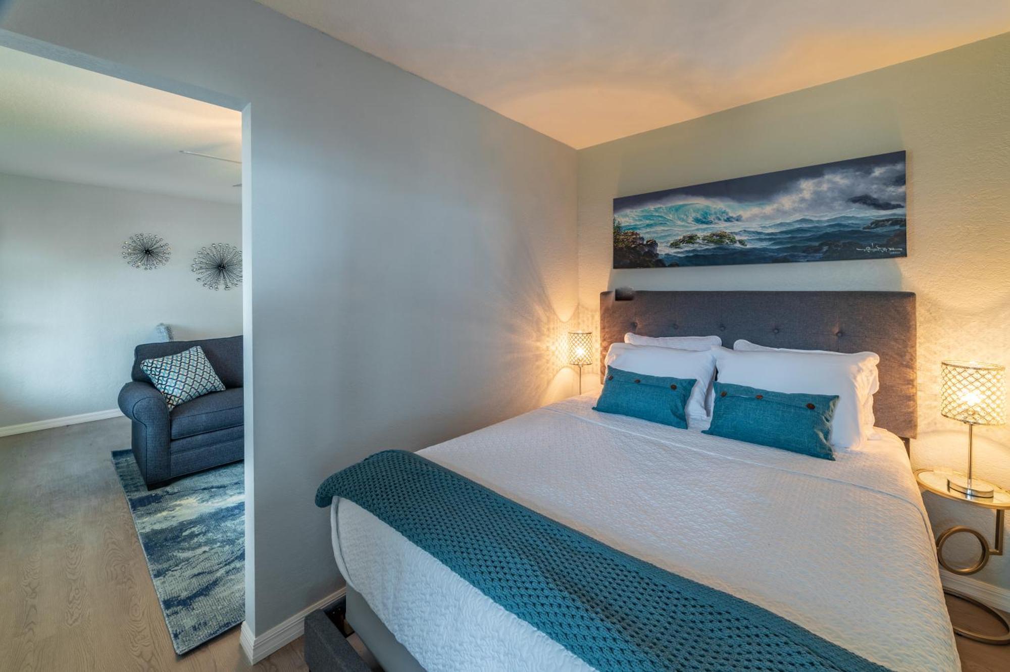 102-Tiny Treasure-Waterfront With Heated Pool Lejlighed St. Pete Beach Eksteriør billede